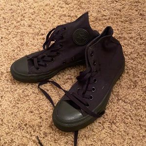 Black converse high tops